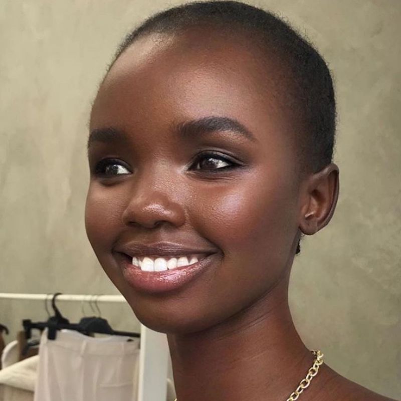 Holiday Makeup Looks Subtle Smoky Eye