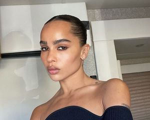 Actress Zoe Kravitz in a brown eyeliner look.