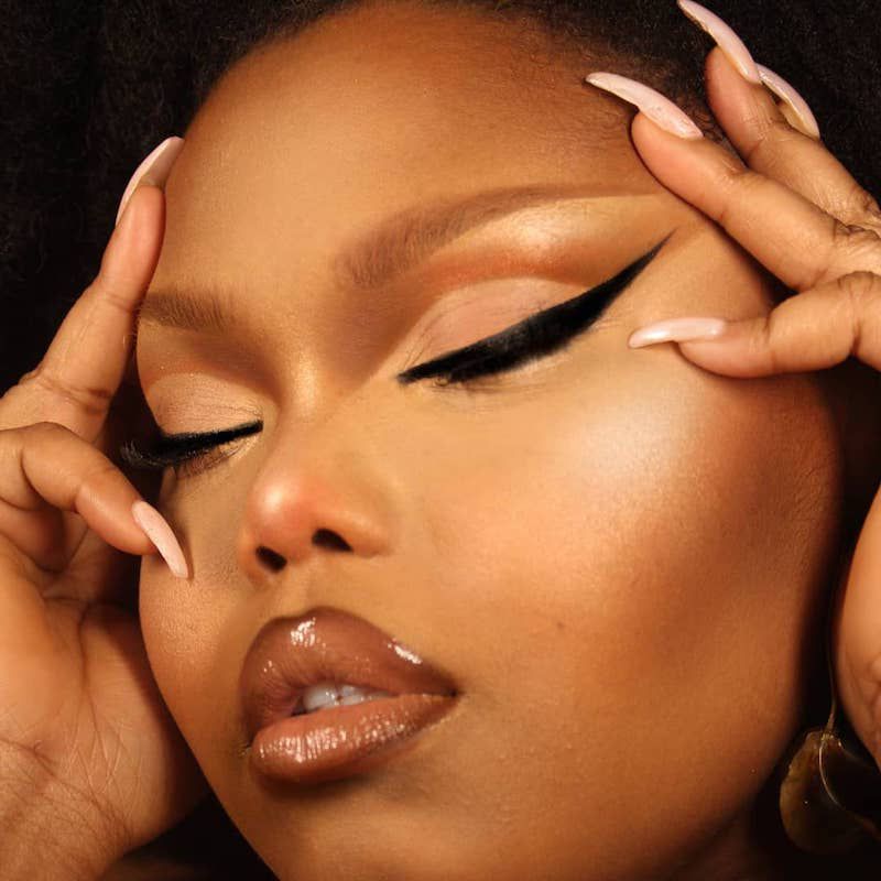 Holiday Makeup Looks Graphic Winged Liner Enam Asiama