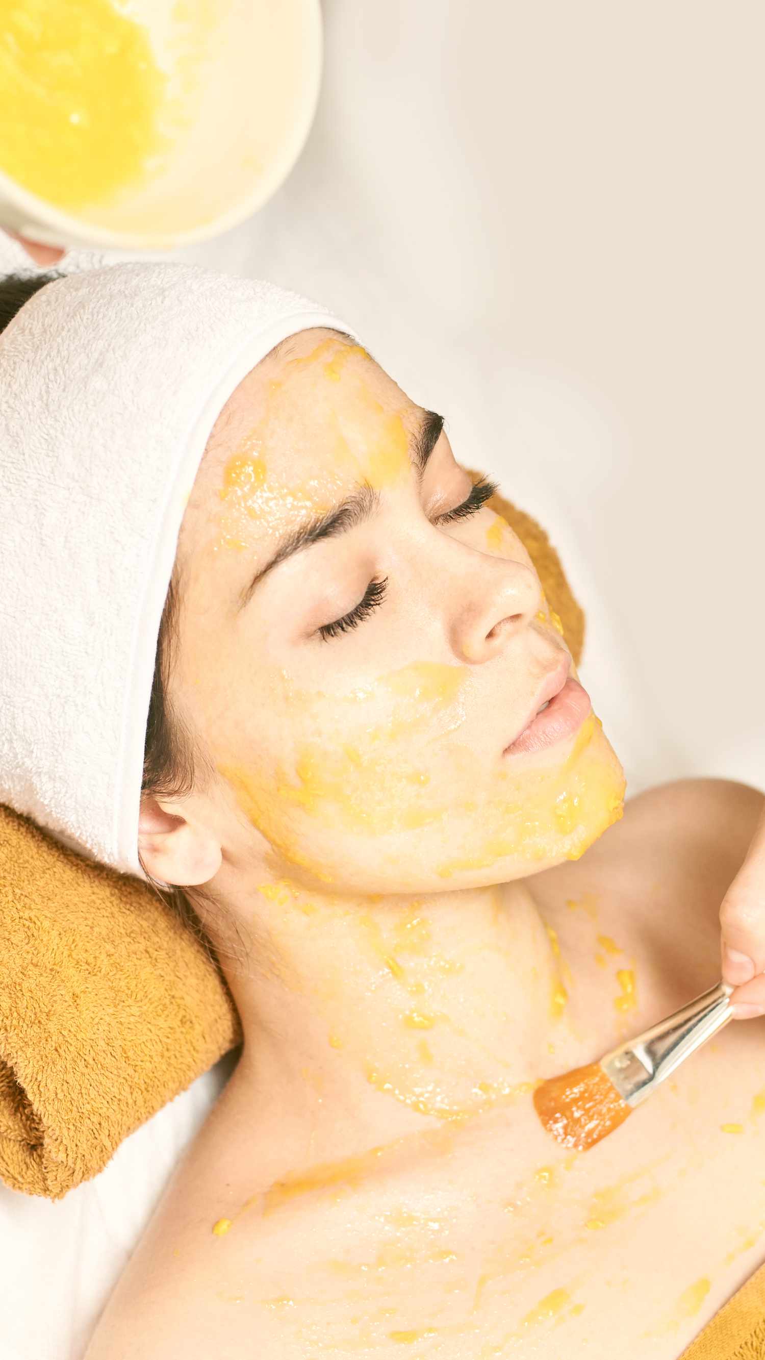 woman getting chemical peel