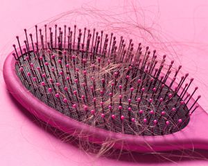 Brush with loose hair