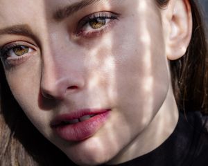 woman with clear skin