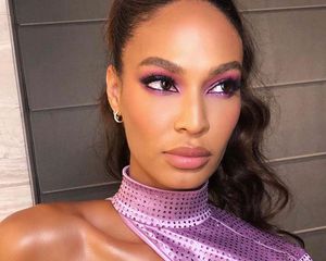 Joan Smalls Disco makeup
