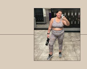 Lexi Inks taking a mirror selfie