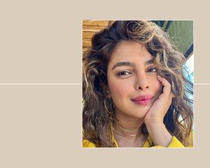 The actor Priyanka Chopra Jonas with colored hair