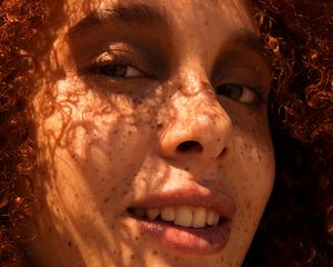 woman with thick brows