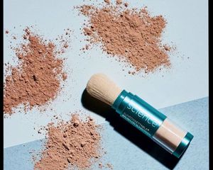 powder sunscreen swatches