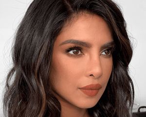 priyanka chopra wearing burnt orange lipstick