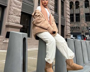 @bazzibatul wearing Ugg's Classic Mini II Boot