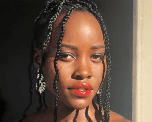 lupita nyong'o wearing red lipstick